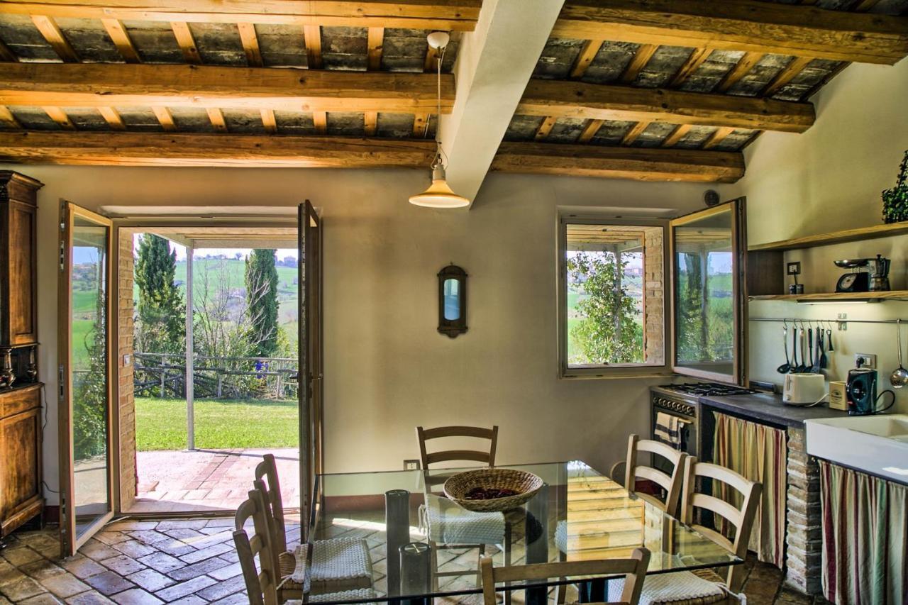 Casali Marchigiani - Ville Vacanza Private Con Piscina Ostra Bagian luar foto