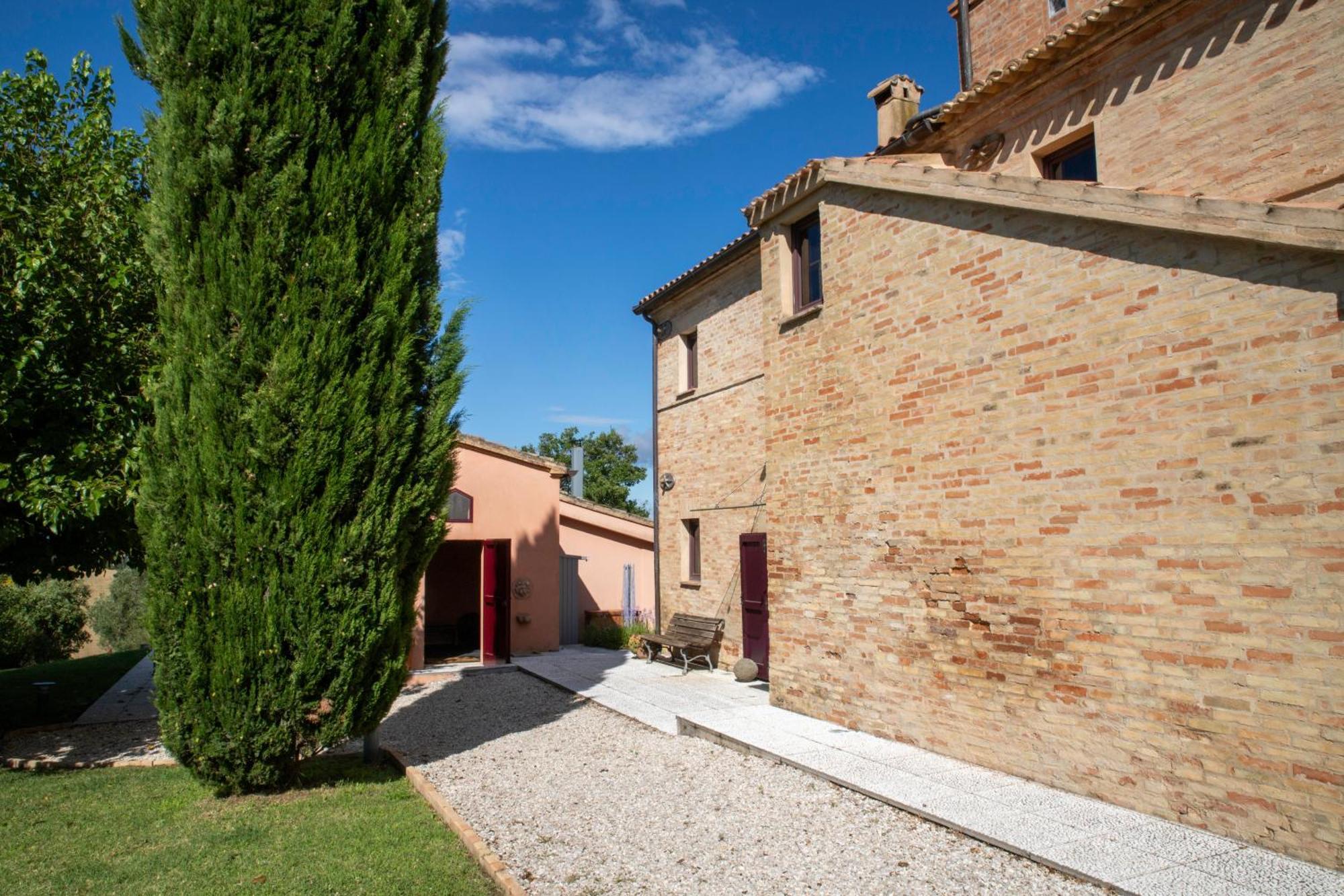 Casali Marchigiani - Ville Vacanza Private Con Piscina Ostra Bagian luar foto