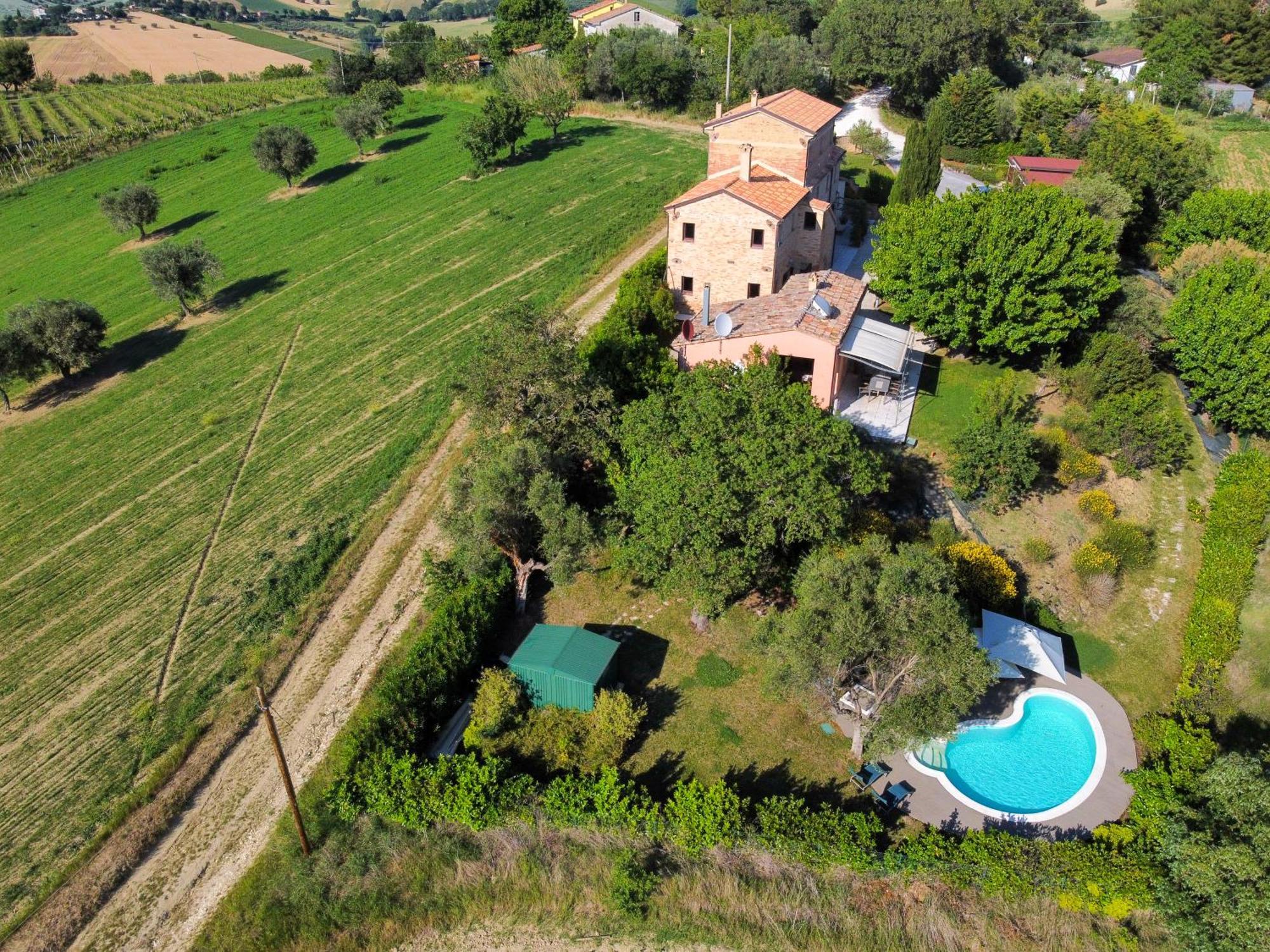 Casali Marchigiani - Ville Vacanza Private Con Piscina Ostra Bagian luar foto